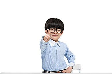 赛博朋克赛车新作《Cyber Clutch: Hot Import Nights》发售